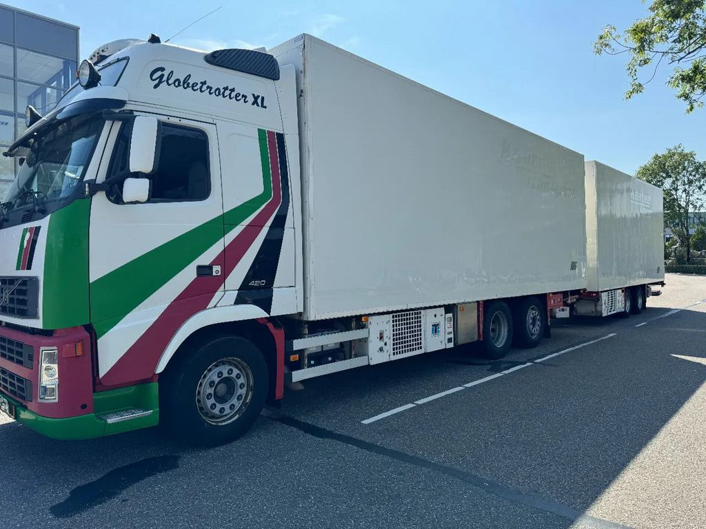 Volvo FH 12.420 6X2 - EURO 3 + HANGER NETAM-FRUEHAUF + - Рефрижератор: фото 3 Volvo FH 12.420 6X2 - EURO 3 + HANGER NETAM-FRUEHAUF + - Рефрижератор: фото 3