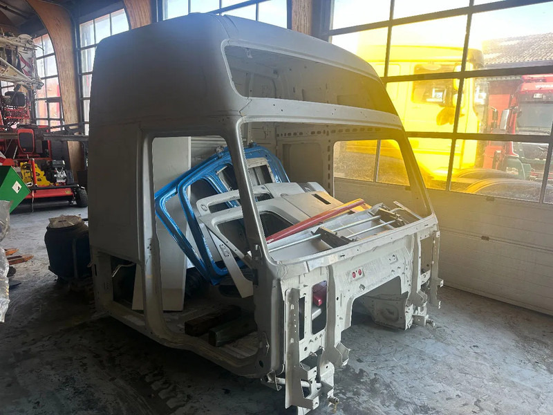 Volvo FH XL - Кабина и интерьер для Грузовиков: фото 2 Volvo FH XL - Кабина и интерьер для Грузовиков: фото 2