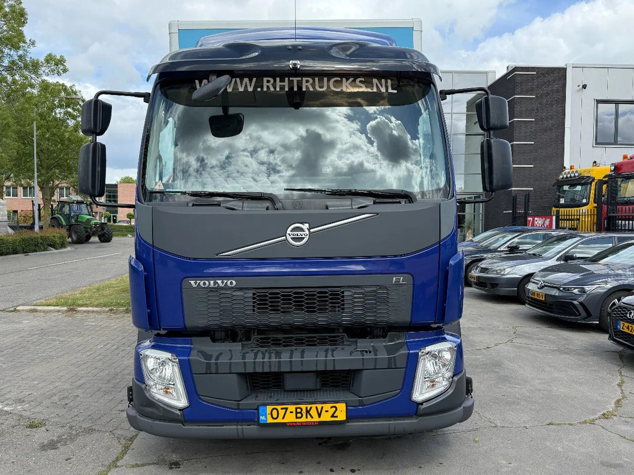 Volvo FL 250 18 TON - ONLY 169.291 KM + DHOLLANDIA LIF - Грузовик с закрытым кузовом: фото 2 Volvo FL 250 18 TON - ONLY 169.291 KM + DHOLLANDIA LIF - Грузовик с закрытым кузовом: фото 2