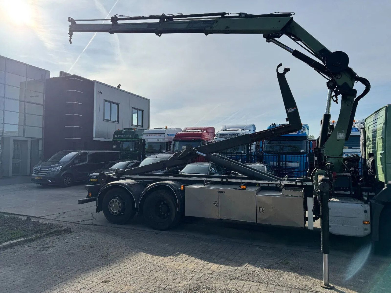 Volvo FM 370 6X2 VDL 21T + HIAB 211 + REMOTE CONTROL - Автоманипулятор: фото 4 Volvo FM 370 6X2 VDL 21T + HIAB 211 + REMOTE CONTROL - Автоманипулятор: фото 4