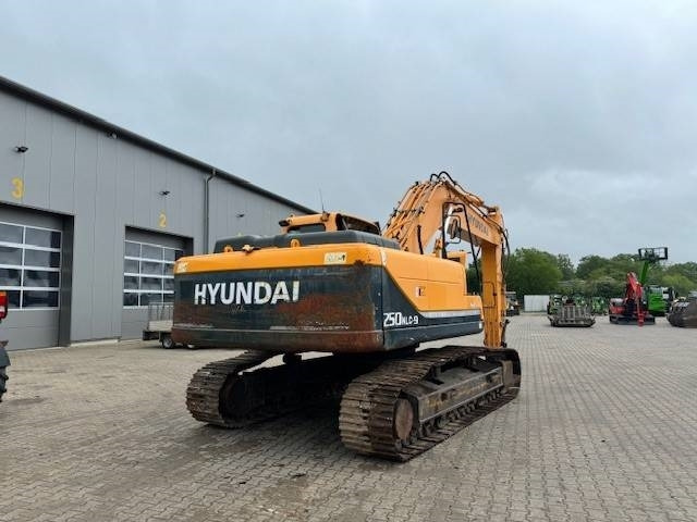 HYUNDAI R 250 NLC-9 - Гусеничный экскаватор: фото 4 HYUNDAI R 250 NLC-9 - Гусеничный экскаватор: фото 4