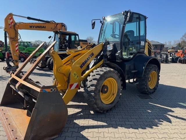 KOMATSU WA 100M - Колёсный погрузчик: фото 3 KOMATSU WA 100M - Колёсный погрузчик: фото 3