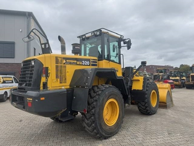 Колёсный погрузчик Komatsu WA 320: фото 6 Колёсный погрузчик Komatsu WA 320: фото 6