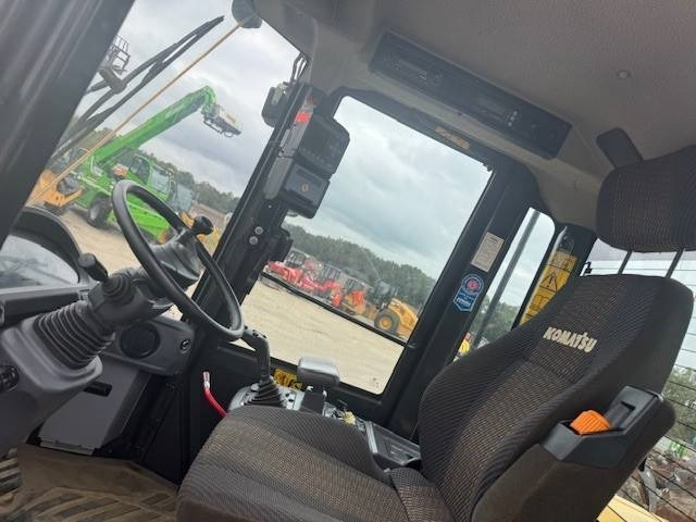 Колёсный погрузчик Komatsu WA 320: фото 8 Колёсный погрузчик Komatsu WA 320: фото 8