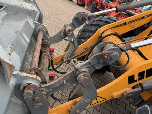 LIEBHERR L 514 - Колёсный погрузчик: фото 3 LIEBHERR L 514 - Колёсный погрузчик: фото 3