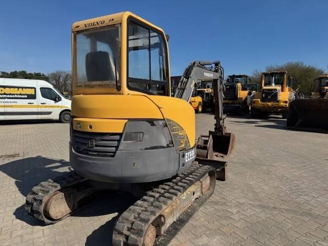 Мини-экскаватор Volvo ECR 38: фото 1