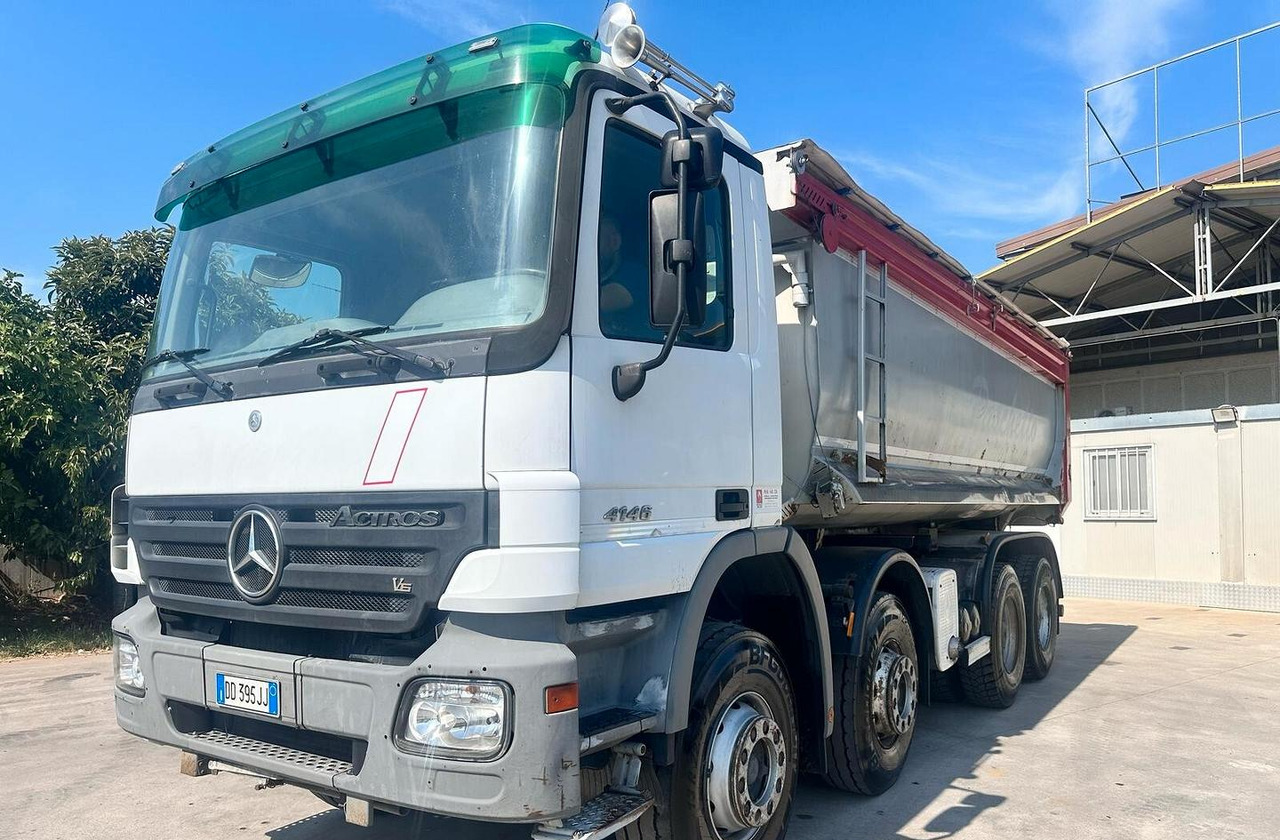 Mercedes Actros 4146 4 assi ribaltabile - Другая техника: фото 2 Mercedes Actros 4146 4 assi ribaltabile - Другая техника: фото 2