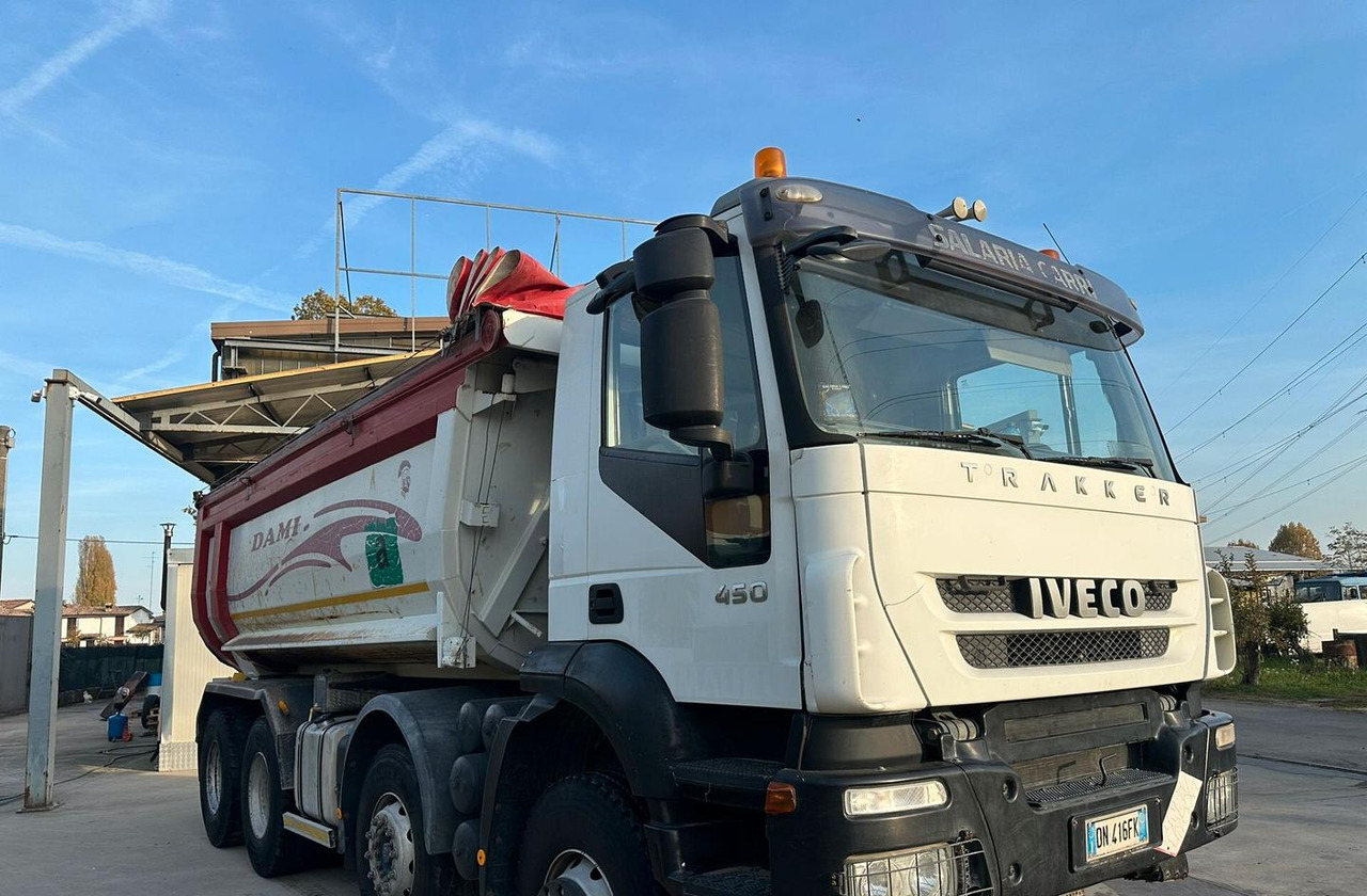 Iveco Trakker 450 4 assi euro 5 - Самосвал: фото 1 Iveco Trakker 450 4 assi euro 5 - Самосвал: фото 1