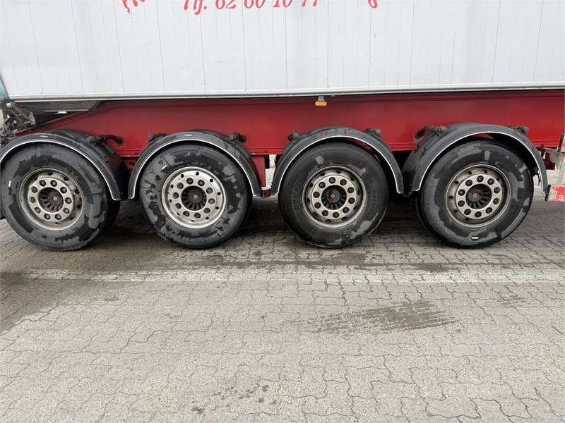 Benalu 35 m³ - Самосвальный полуприцеп: фото 4 Benalu 35 m³ - Самосвальный полуприцеп: фото 4