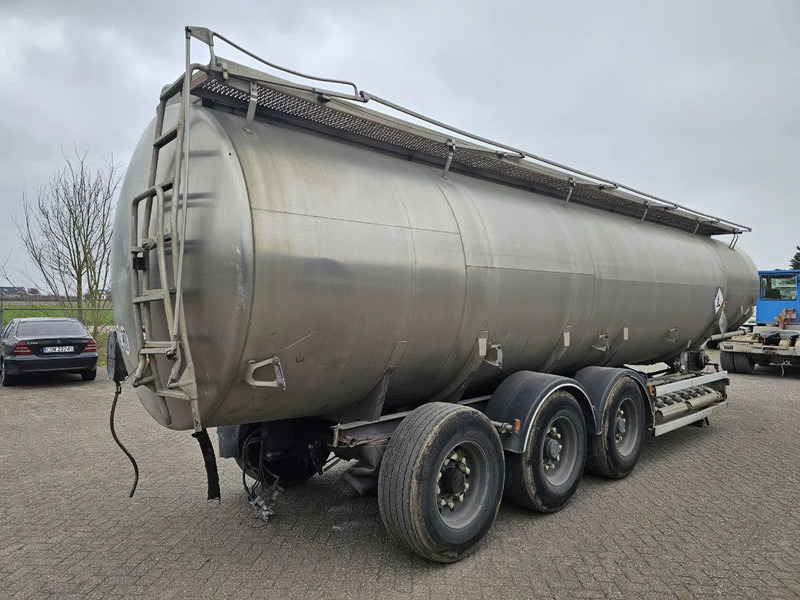 Magyar RVS - INOX - 38.5 M3- 7 Comp. - Полуприцеп-цистерна: фото 4 Magyar RVS - INOX - 38.5 M3- 7 Comp. - Полуприцеп-цистерна: фото 4