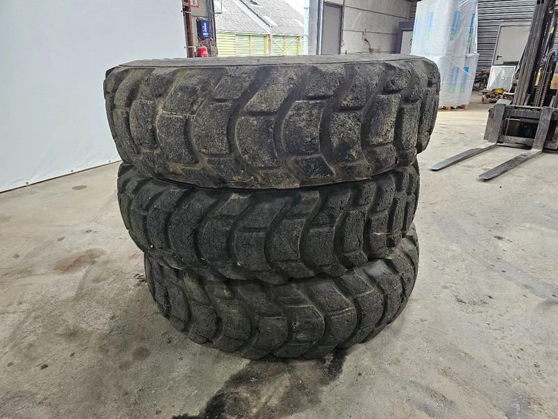 Michelin 18.00-33 - Шина для Грузовиков: фото 3 Michelin 18.00-33 - Шина для Грузовиков: фото 3