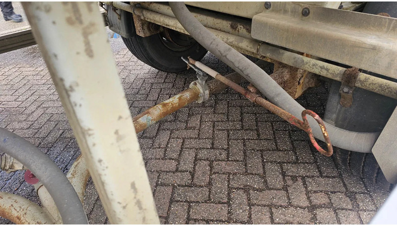 Полуприцеп-цистерна SPITZER Eurovrac Silo 43m3: фото 14 Полуприцеп-цистерна SPITZER Eurovrac Silo 43m3: фото 14