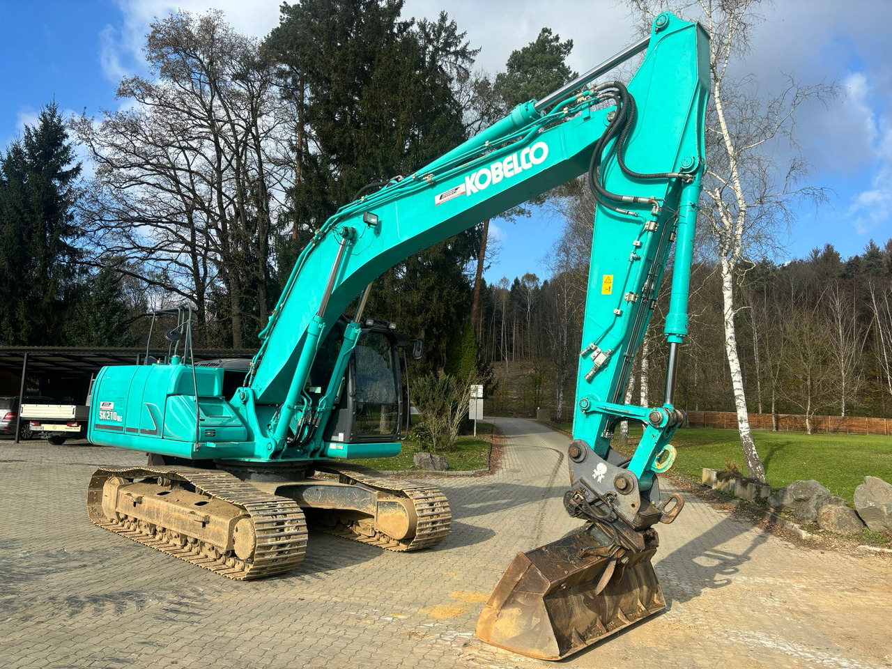 Kobelco SK 210 NLC-9 - Гусеничный экскаватор: фото 4 Kobelco SK 210 NLC-9 - Гусеничный экскаватор: фото 4