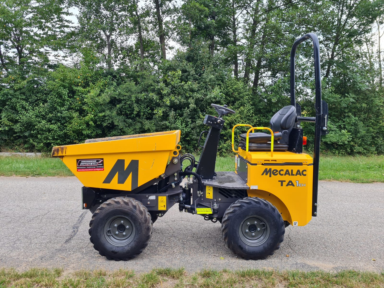 MECALAC TA 1 eh - Мини-самосвал: фото 1 MECALAC TA 1 eh - Мини-самосвал: фото 1