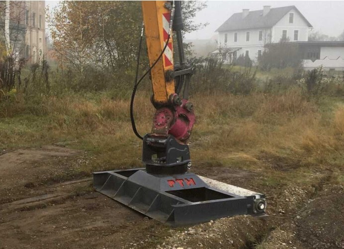 PTH grader with rotator for 9t excavator - Навесное оборудование для Гусеничных экскаваторов: фото 4 PTH grader with rotator for 9t excavator - Навесное оборудование для Гусеничных экскаваторов: фото 4