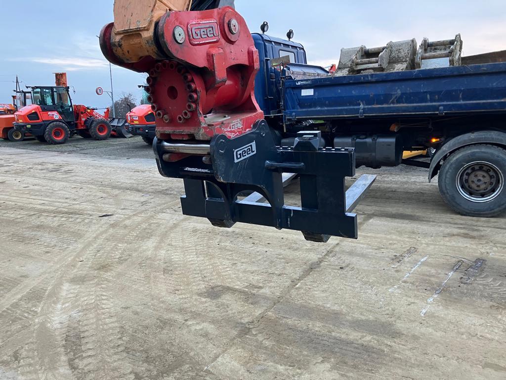 Pallet fork carrier with Geel SW 035 for 10-16t excavator used - Навесное оборудование для Экскаваторов: фото 4 Pallet fork carrier with Geel SW 035 for 10-16t excavator used - Навесное оборудование для Экскаваторов: фото 4