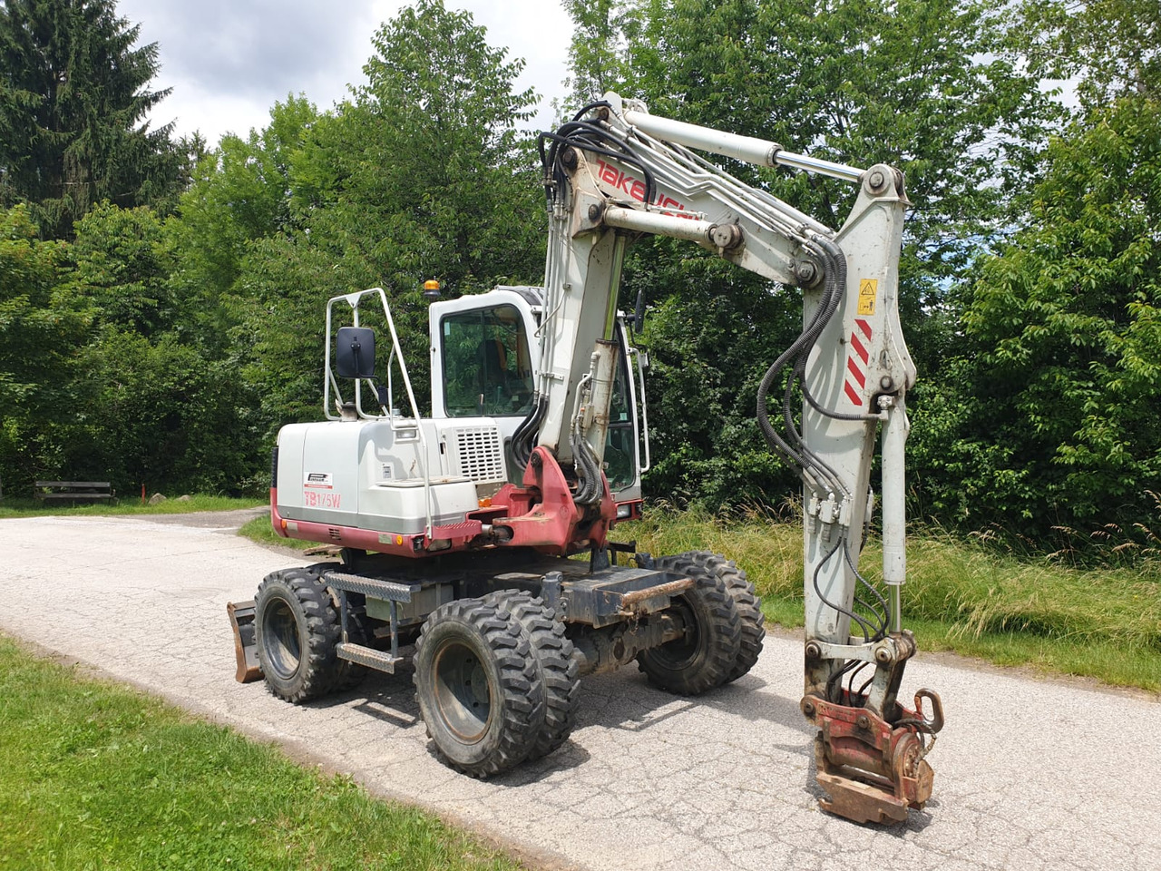 TAKEUCHI TB 175W - Колёсный экскаватор: фото 4 TAKEUCHI TB 175W - Колёсный экскаватор: фото 4