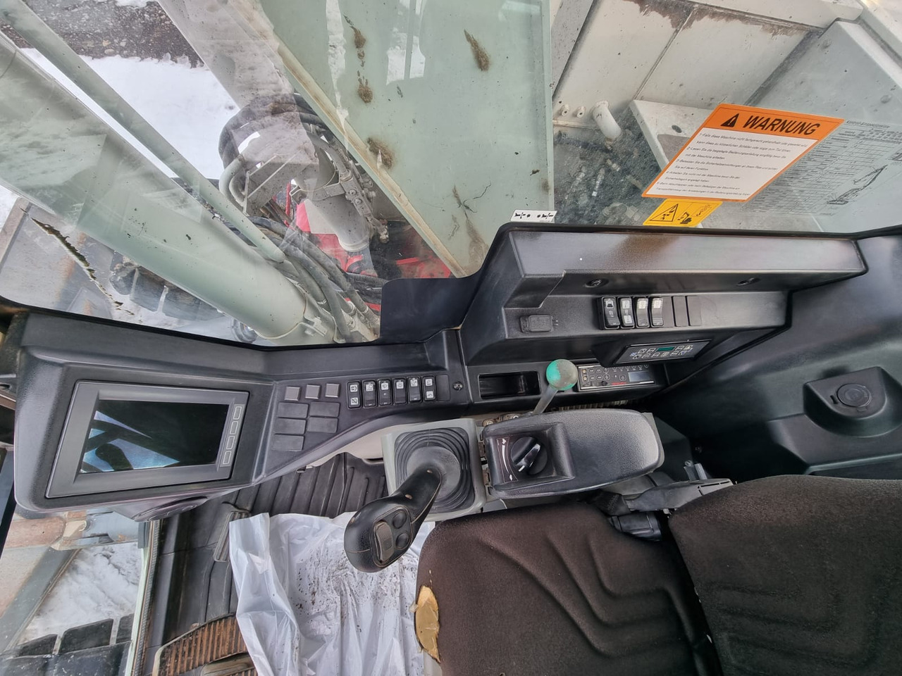 Гусеничный экскаватор TAKEUCHI TB 2150 R: фото 17