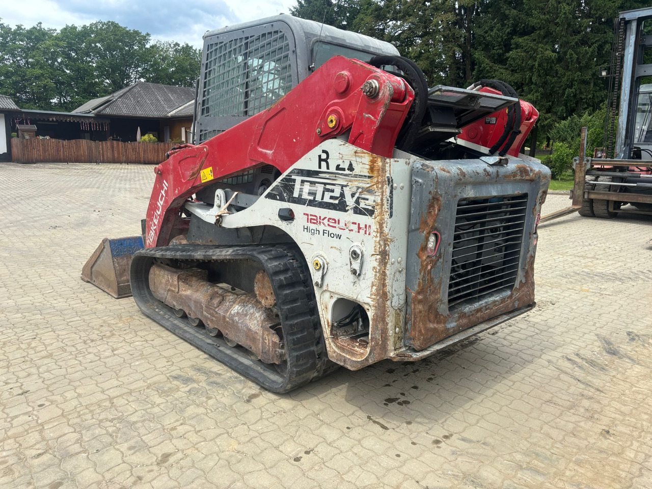 Takeuchi TL 12 V-2 - Engine defektive - Мини-погрузчик с бортовым поворотом: фото 5 Takeuchi TL 12 V-2 - Engine defektive - Мини-погрузчик с бортовым поворотом: фото 5