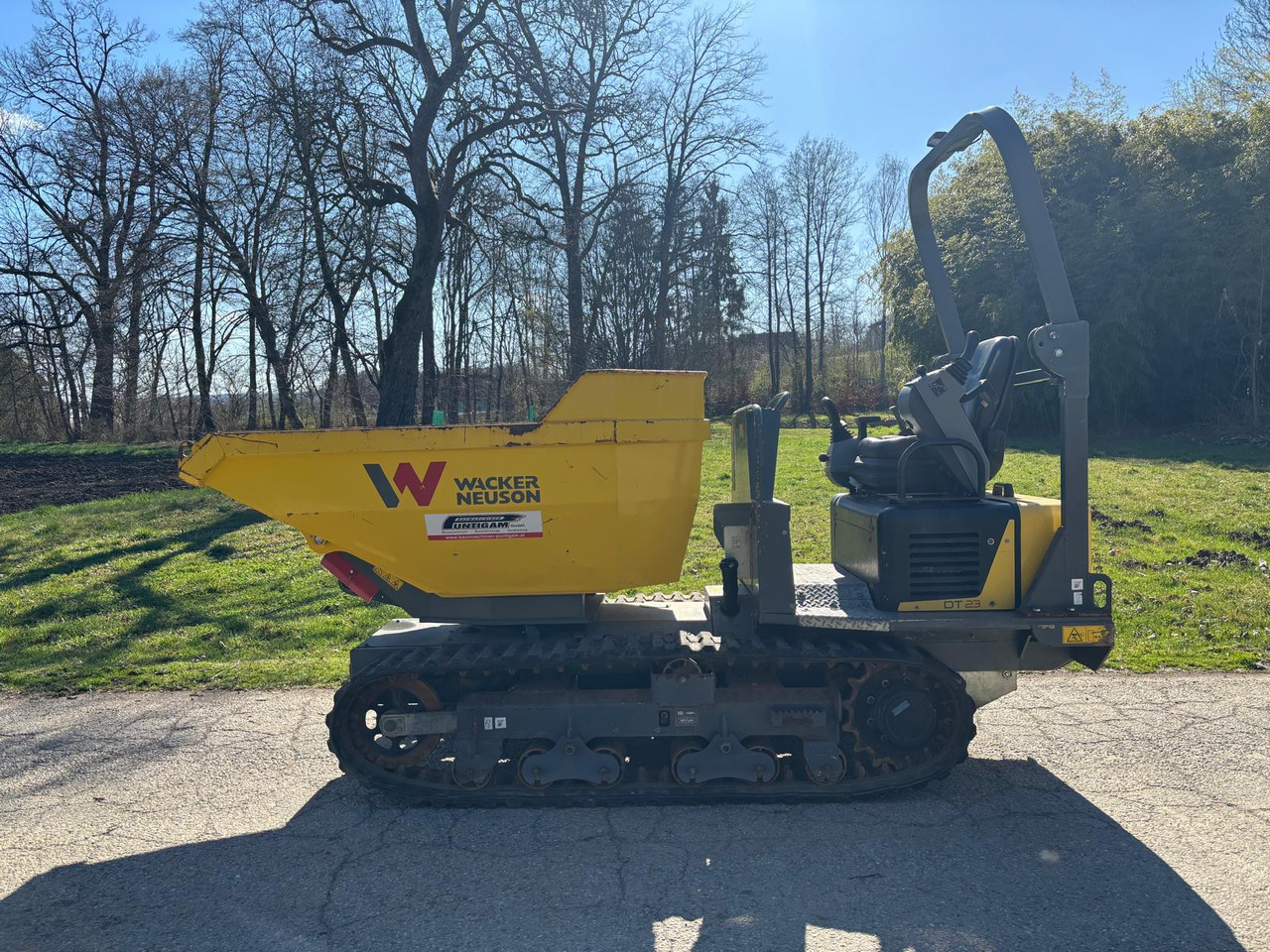Wacker Neuson DT 23 - Гусеничный самосвал: фото 1 Wacker Neuson DT 23 - Гусеничный самосвал: фото 1