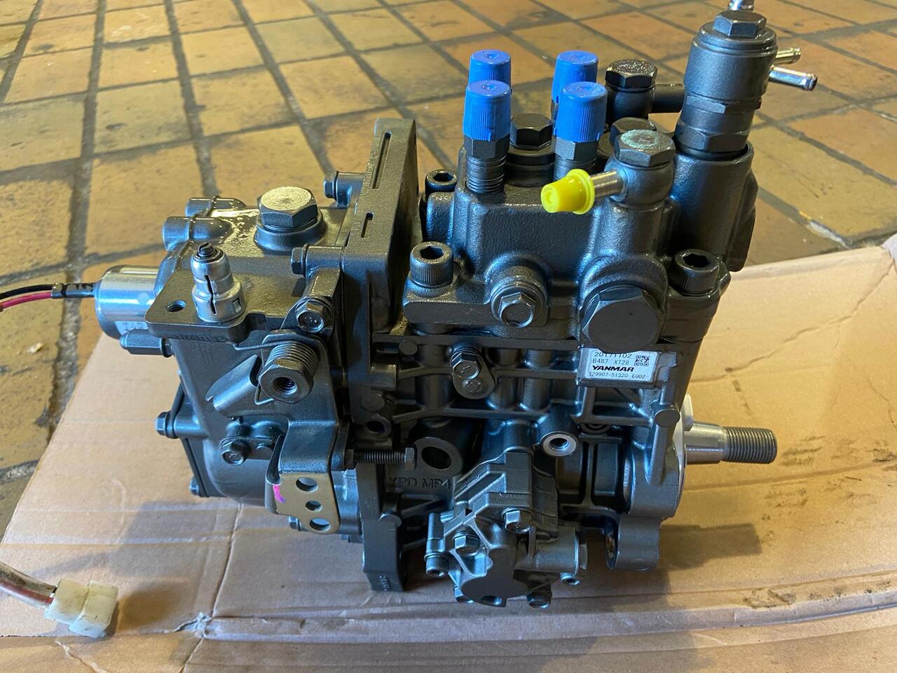 YANMAR Injection pump 4TNV98 - Запчасти для Строительной техники: фото 2 YANMAR Injection pump 4TNV98 - Запчасти для Строительной техники: фото 2