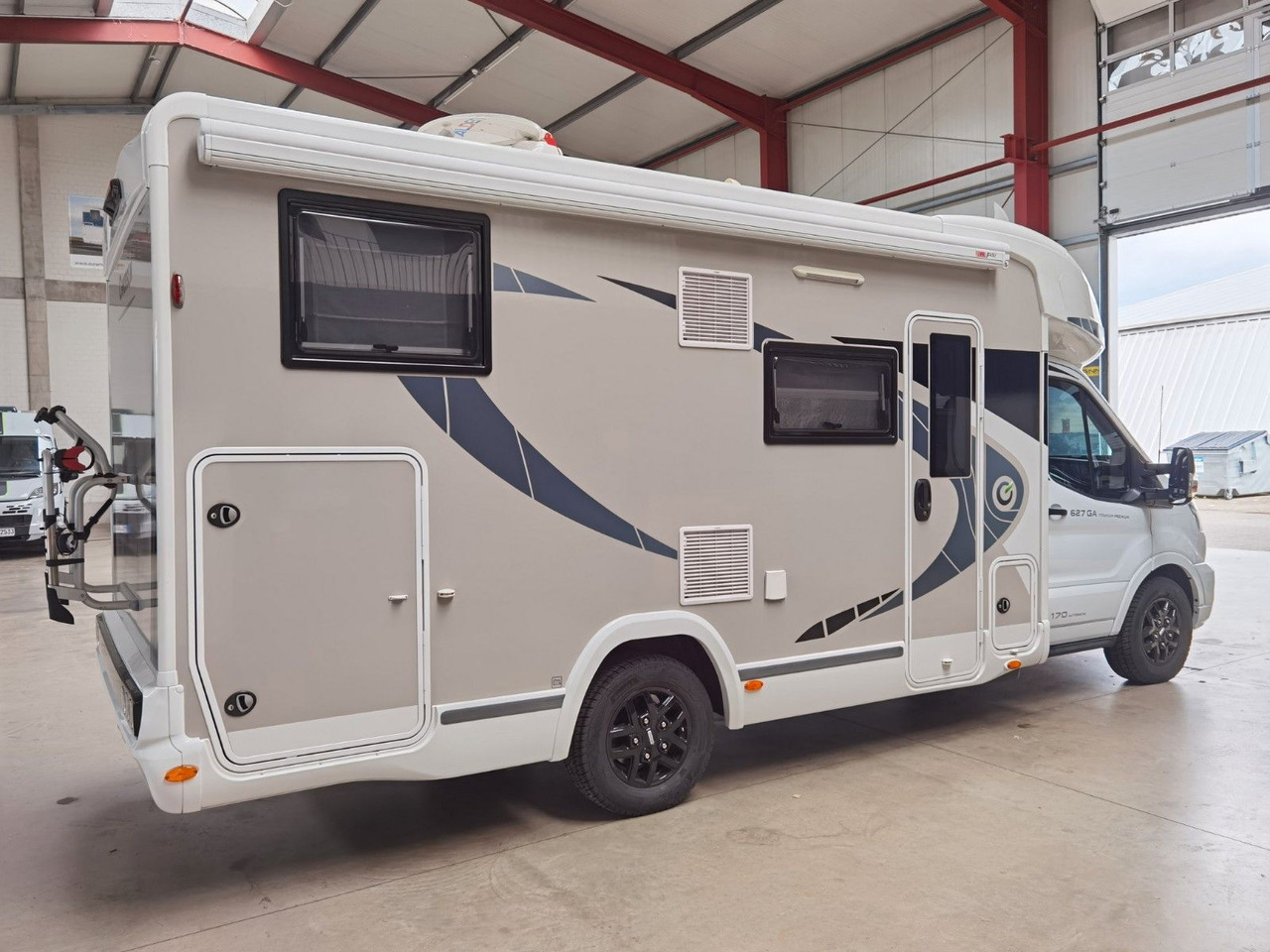 Chausson 627 GA TITANIUM -PREMIUM /EINZELBETTEN & HUBBETT - Полуинтегрированный автодом: фото 4 Chausson 627 GA TITANIUM -PREMIUM /EINZELBETTEN & HUBBETT - Полуинтегрированный автодом: фото 4