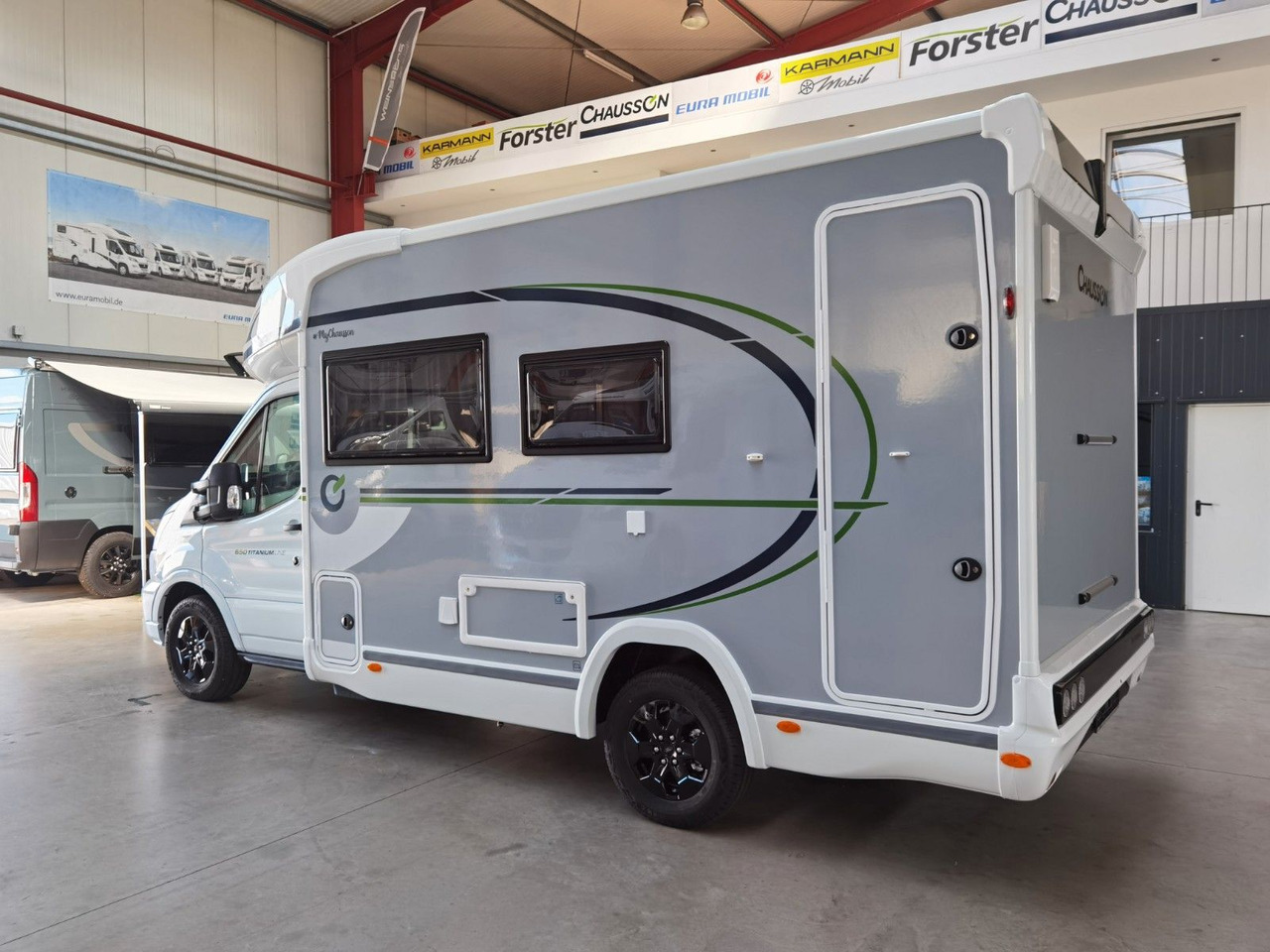 Chausson 650 TITANIUM / - 2026 - / NUR 6.39 M. / HUBBETT - Полуинтегрированный автодом: фото 5 Chausson 650 TITANIUM / - 2026 - / NUR 6.39 M. / HUBBETT - Полуинтегрированный автодом: фото 5