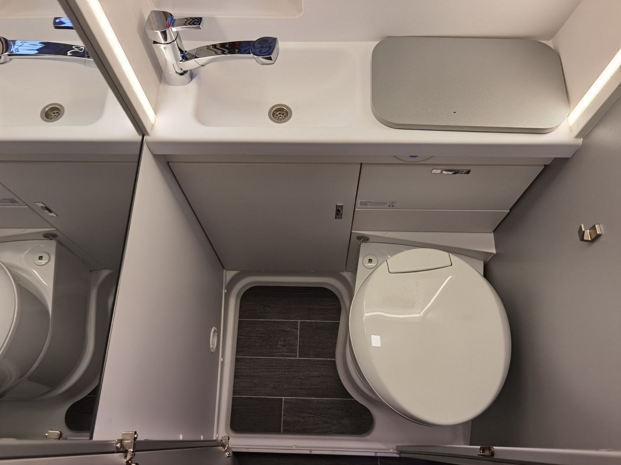 Кастенваген Weinsberg CARABUS GREY 540 MQ - EDITION FIRE /-2026-/140PS: фото 20 Кастенваген Weinsberg CARABUS GREY 540 MQ - EDITION FIRE /-2026-/140PS: фото 20