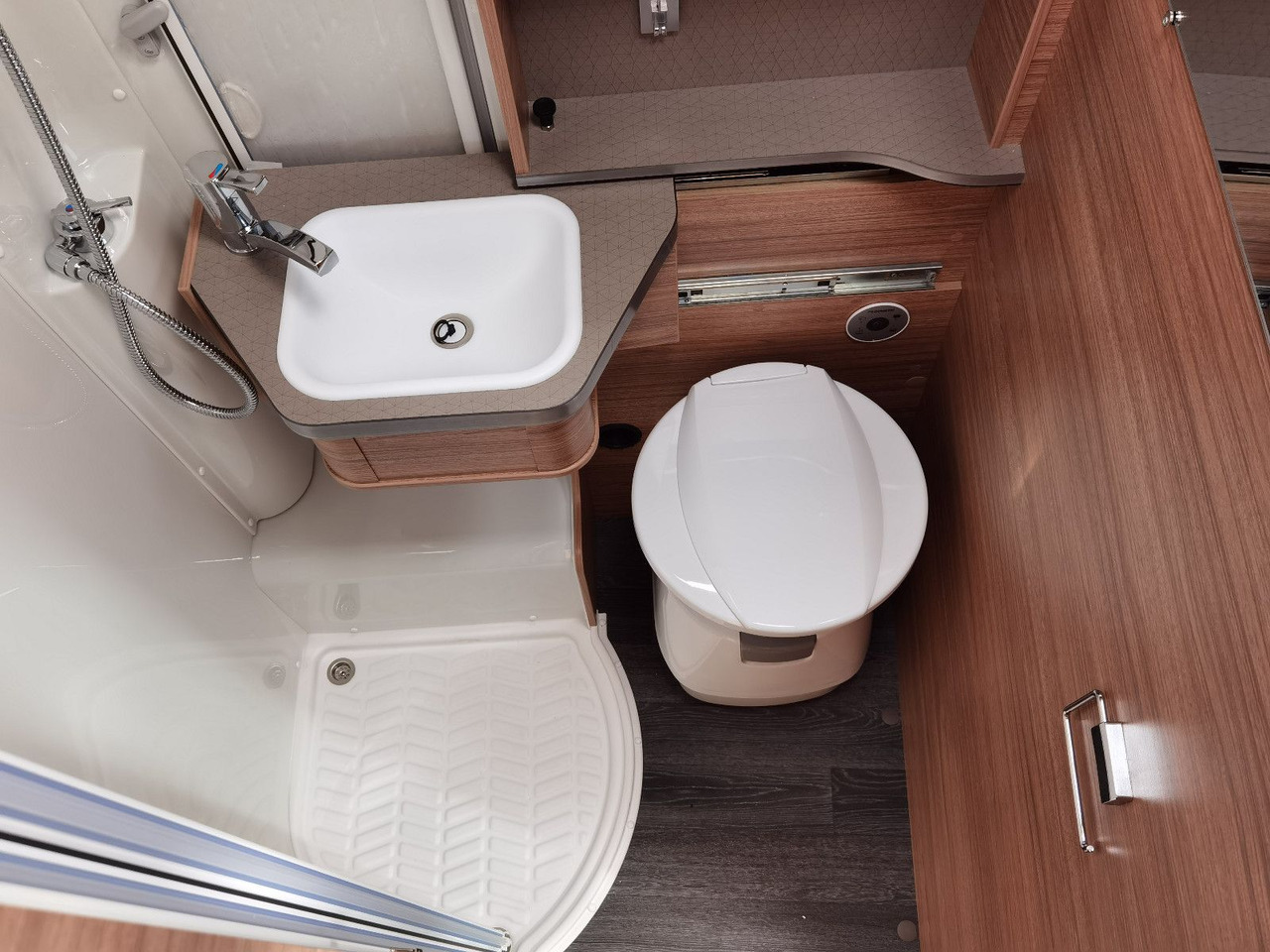 Weinsberg CARACOMPACT 640 MEG EDITION-PEPPER /-MODELL 2025 Weinsberg CARACOMPACT 640 MEG EDITION-PEPPER /-MODELL 2025 в лизинг Weinsberg CARACOMPACT 640 MEG EDITION-PEPPER /-MODELL 2025 Weinsberg CARACOMPACT 640 MEG EDITION-PEPPER /-MODELL 2025: фото 20