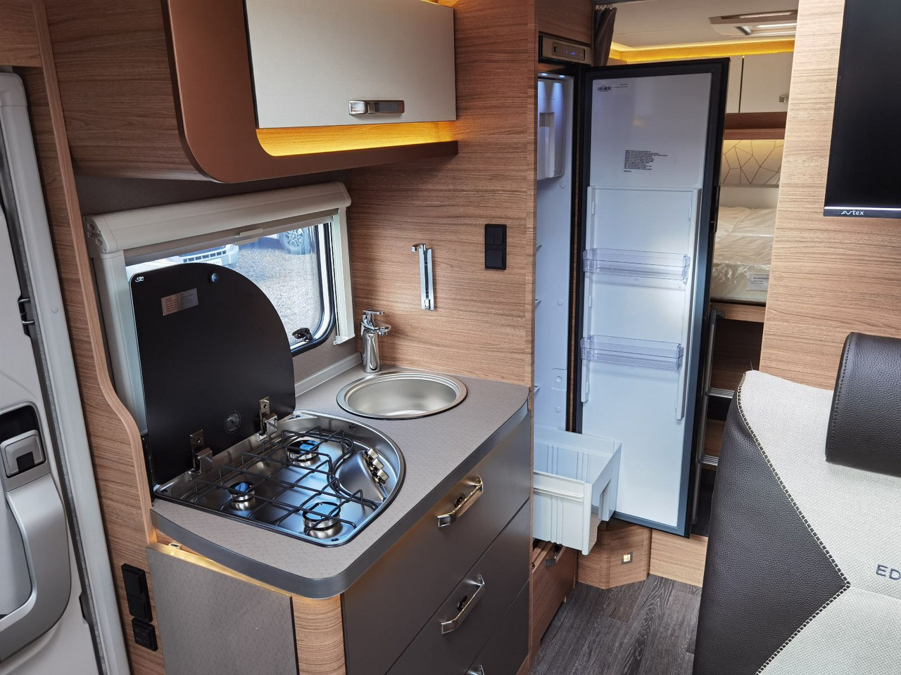 Weinsberg CARACOMPACT 640 MEG EDITION-PEPPER /-MODELL 2025 Weinsberg CARACOMPACT 640 MEG EDITION-PEPPER /-MODELL 2025 в лизинг Weinsberg CARACOMPACT 640 MEG EDITION-PEPPER /-MODELL 2025 Weinsberg CARACOMPACT 640 MEG EDITION-PEPPER /-MODELL 2025: фото 17