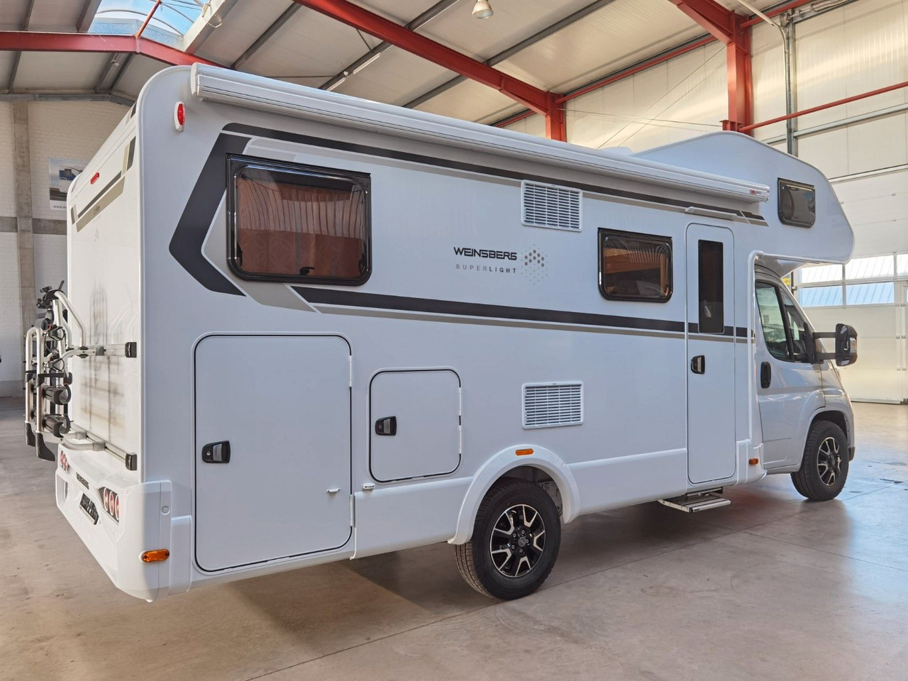 Weinsberg CARAHOME 650 DG / 140 PS / TOP - AUSSTATTUNG - Альковный автодом: фото 4 Weinsberg CARAHOME 650 DG / 140 PS / TOP - AUSSTATTUNG - Альковный автодом: фото 4