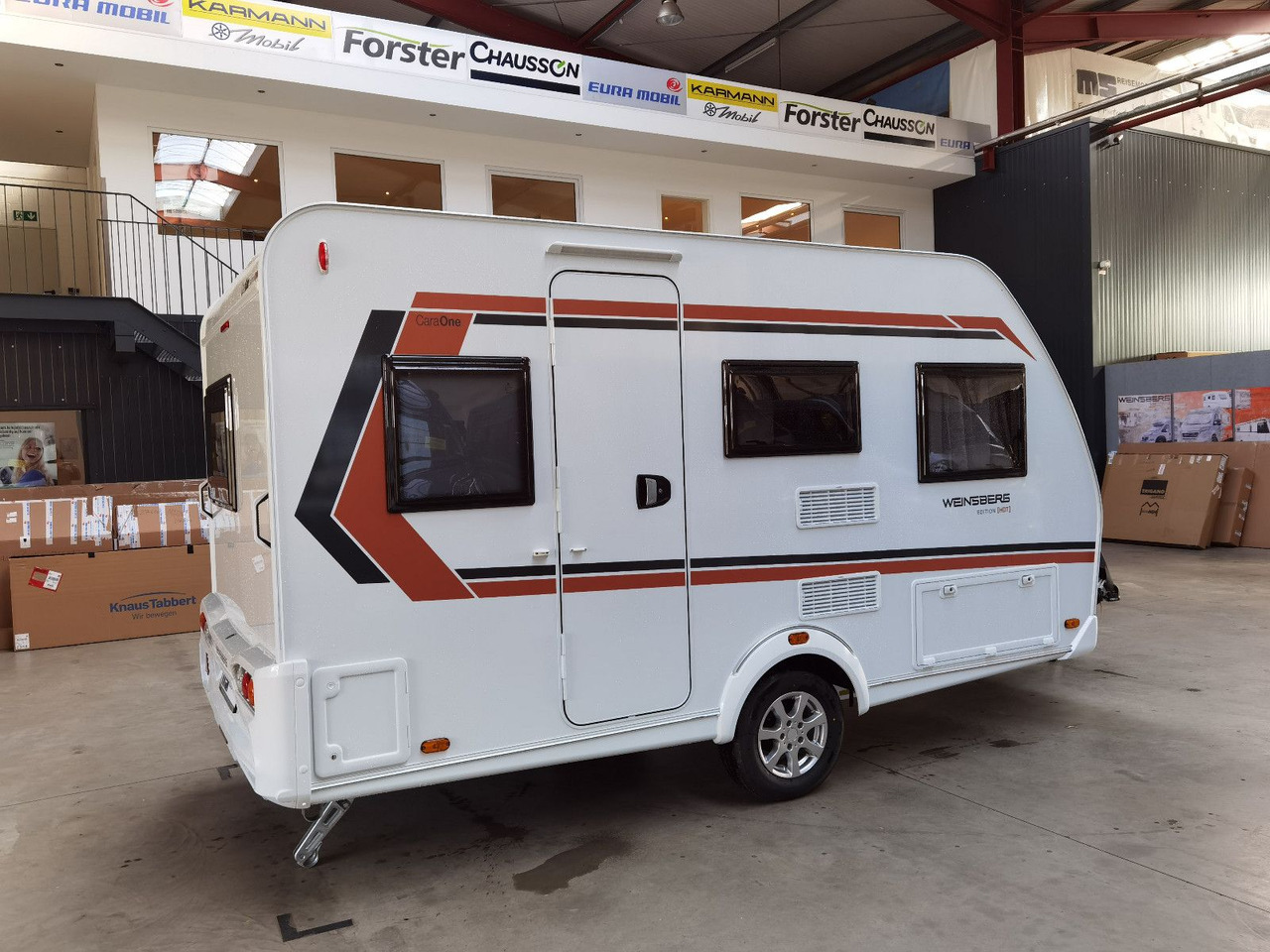 Weinsberg CARAONE 390 QD - EDITION HOT / - MODELL 2025 - - Прицеп дача: фото 4 Weinsberg CARAONE 390 QD - EDITION HOT / - MODELL 2025 - - Прицеп дача: фото 4