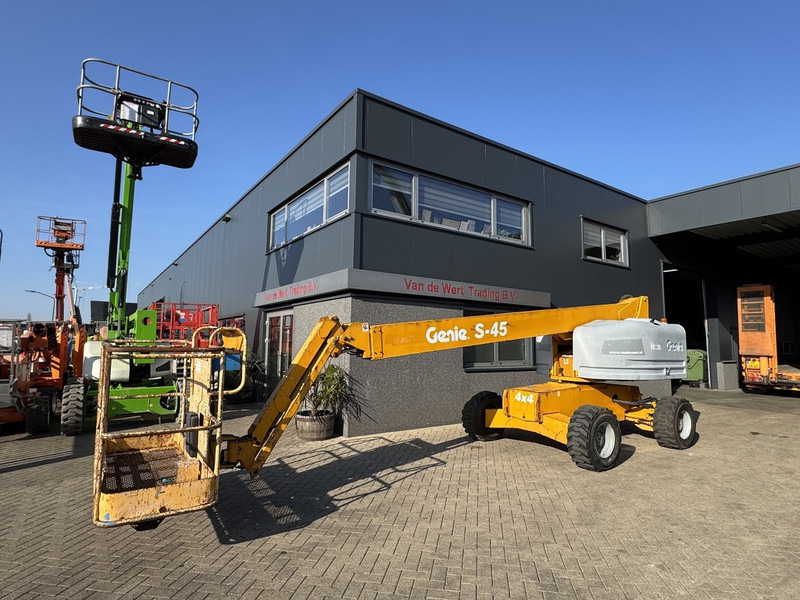 Genie S45 4x4 DEUTZ DIESEL 3000uur  15,7M Werkhoogte - Телескопический подъемник: фото 2 Genie S45 4x4 DEUTZ DIESEL 3000uur  15,7M Werkhoogte - Телескопический подъемник: фото 2