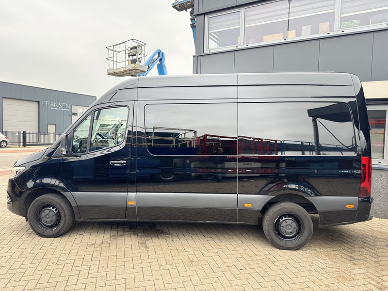 Mercedes-Benz 317 CDI L2H2 Dubbel Cabine 2022 LED - MBUX- Trekhaak - Geveerde Stoelen - All Season Banden - APK 2-2026 - Цельнометаллический фургон: фото 4 Mercedes-Benz 317 CDI L2H2 Dubbel Cabine 2022 LED - MBUX- Trekhaak - Geveerde Stoelen - All Season Banden - APK 2-2026 - Цельнометаллический фургон: фото 4