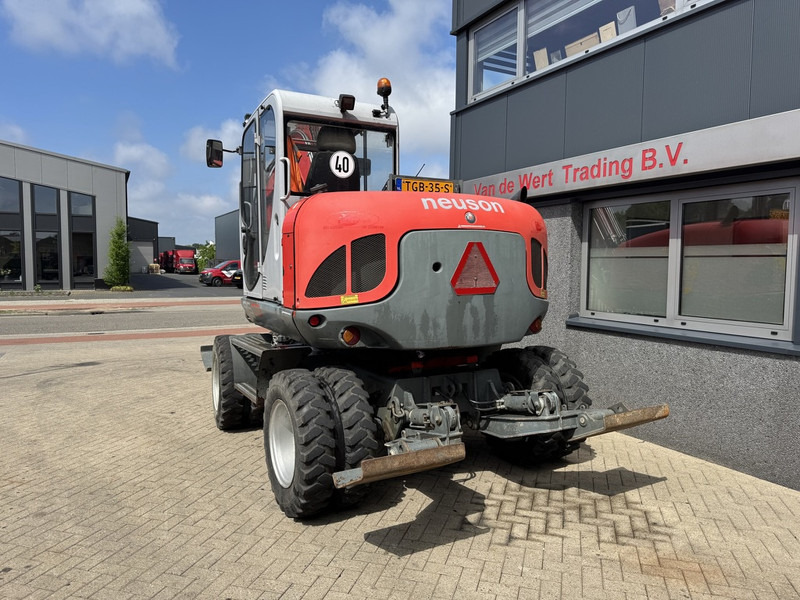 Neuson 9503 WD Mobiele Kraan 2009 Palletvork, Stenenklem, 2x Bak 8860hours Deutz Diesel - Мобильный кран: фото 4 Neuson 9503 WD Mobiele Kraan 2009 Palletvork, Stenenklem, 2x Bak 8860hours Deutz Diesel - Мобильный кран: фото 4