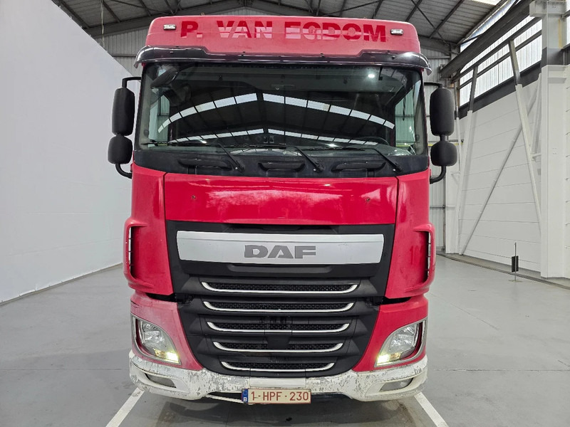 DAF XF 106.460 EURO 6 / RETARDER / MANUEL / AIRCO - Тягач: фото 2 DAF XF 106.460 EURO 6 / RETARDER / MANUEL / AIRCO - Тягач: фото 2