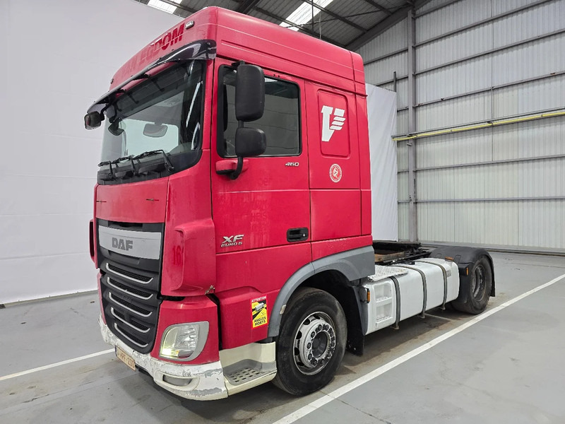 DAF XF 106.460 EURO 6 / RETARDER / MANUEL / AIRCO - Тягач: фото 1 DAF XF 106.460 EURO 6 / RETARDER / MANUEL / AIRCO - Тягач: фото 1