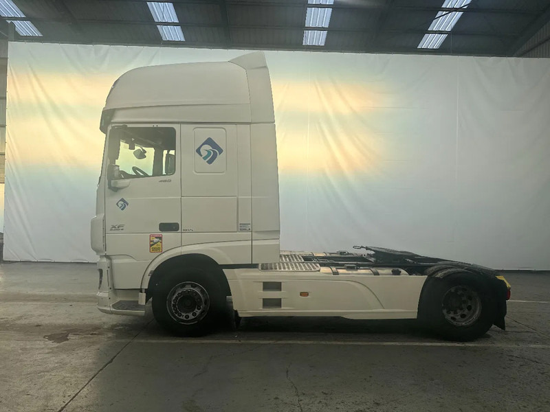 DAF XF 106.460 SUPERSPACECAB - Тягач: фото 2 DAF XF 106.460 SUPERSPACECAB - Тягач: фото 2