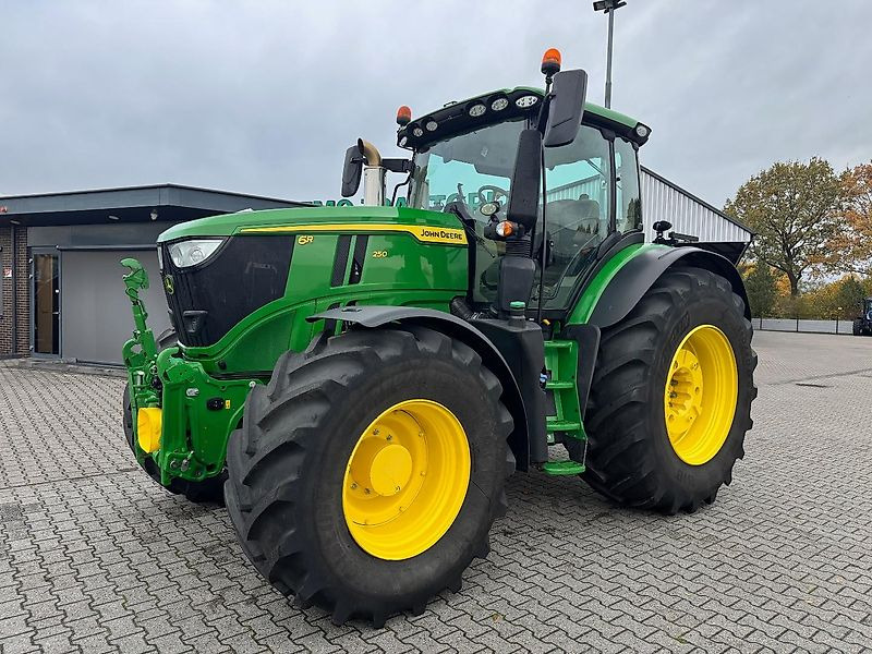 John Deere 6R250 AP 50KM COMMAN-PRO FH+FA G5-PLUS 2024 765 UUR!!! - Трактор: фото 1 John Deere 6R250 AP 50KM COMMAN-PRO FH+FA G5-PLUS 2024 765 UUR!!! - Трактор: фото 1