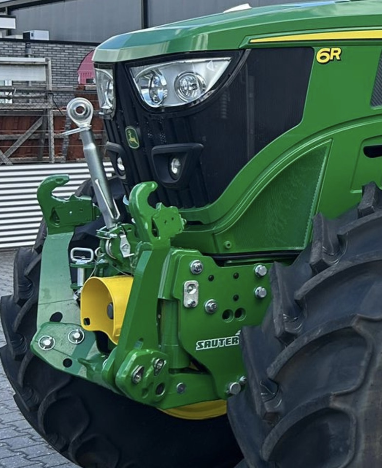 Sauter John Deere frontheffen + pto's!!! - Трактор: фото 2 Sauter John Deere frontheffen + pto's!!! - Трактор: фото 2