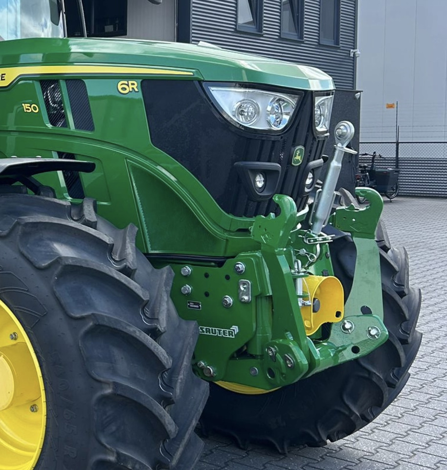 Sauter John Deere frontheffen + pto's!!! - Трактор: фото 1 Sauter John Deere frontheffen + pto's!!! - Трактор: фото 1