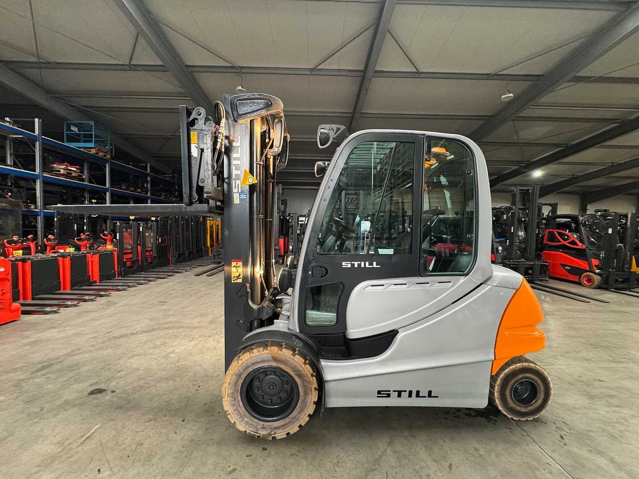 10/2025 SERVICE + UVV 11/2026 STILL RX60-50 5.000KG TRIPLEX 538CM 3.+4. VALVE ELECTRIC FORKLIFT 19.908 HOURS - Вилочный погрузчик: фото 1 10/2025 SERVICE + UVV 11/2026 STILL RX60-50 5.000KG TRIPLEX 538CM 3.+4. VALVE ELECTRIC FORKLIFT 19.908 HOURS - Вилочный погрузчик: фото 1