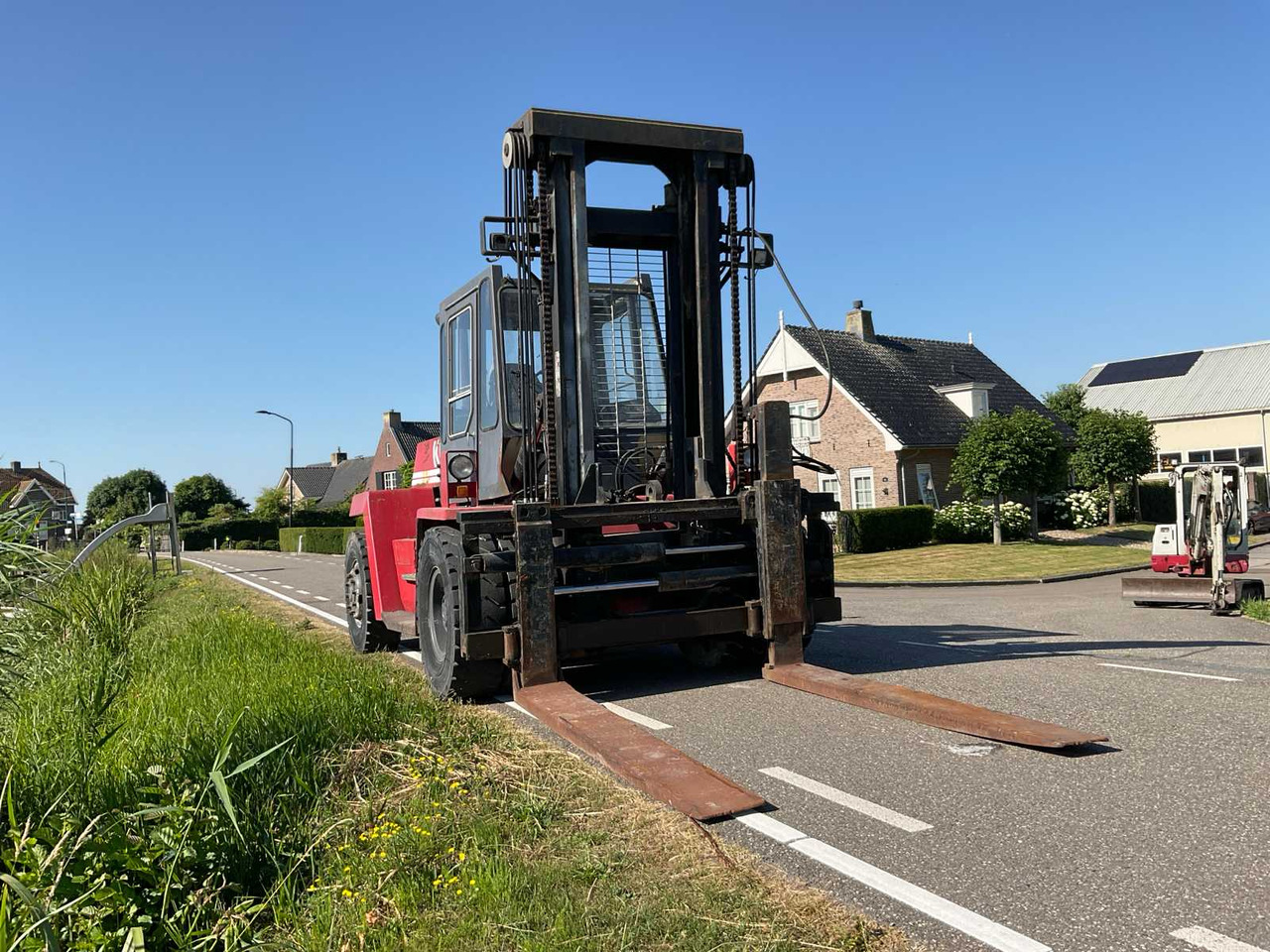 1987 KALMAR DC 12-600 FORKLIFT - Вилочный погрузчик: фото 4 1987 KALMAR DC 12-600 FORKLIFT - Вилочный погрузчик: фото 4