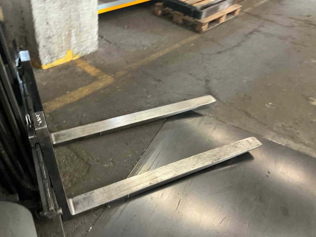 1992 STILL R20-17 ELECTRIC FORKLIFT - Вилочный погрузчик: фото 5 1992 STILL R20-17 ELECTRIC FORKLIFT - Вилочный погрузчик: фото 5