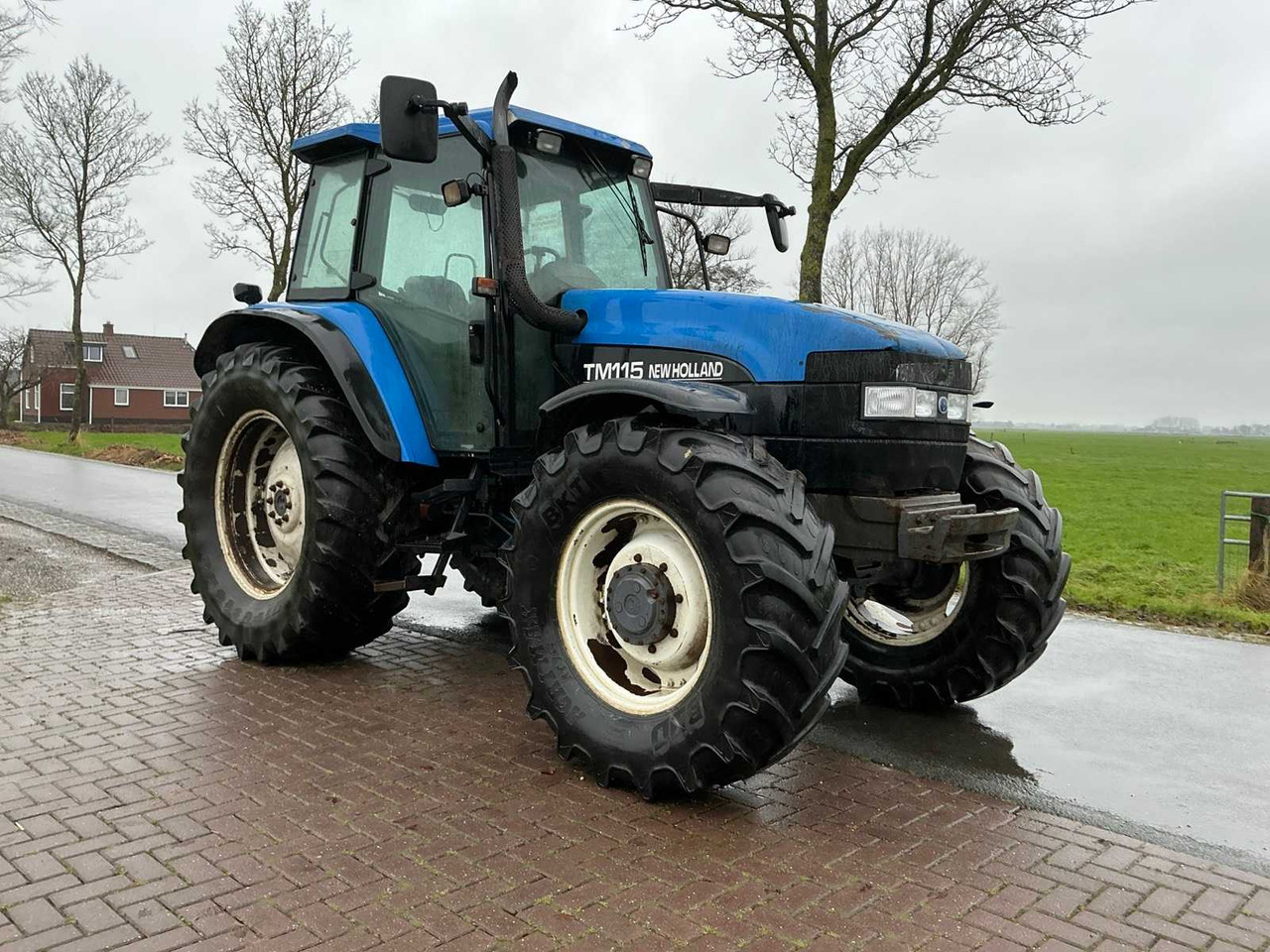 2002 NEW HOLLAND TM 115 ALL-WHEEL DRIVE FARM TRACTOR - Трактор: фото 4 2002 NEW HOLLAND TM 115 ALL-WHEEL DRIVE FARM TRACTOR - Трактор: фото 4