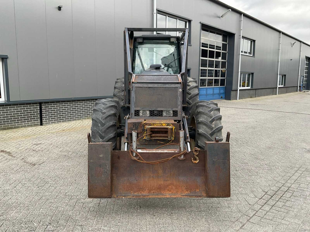 2003 VALTRA 8950 HITECH ALL-WHEEL DRIVE FARM TRACTOR - Трактор: фото 3 2003 VALTRA 8950 HITECH ALL-WHEEL DRIVE FARM TRACTOR - Трактор: фото 3