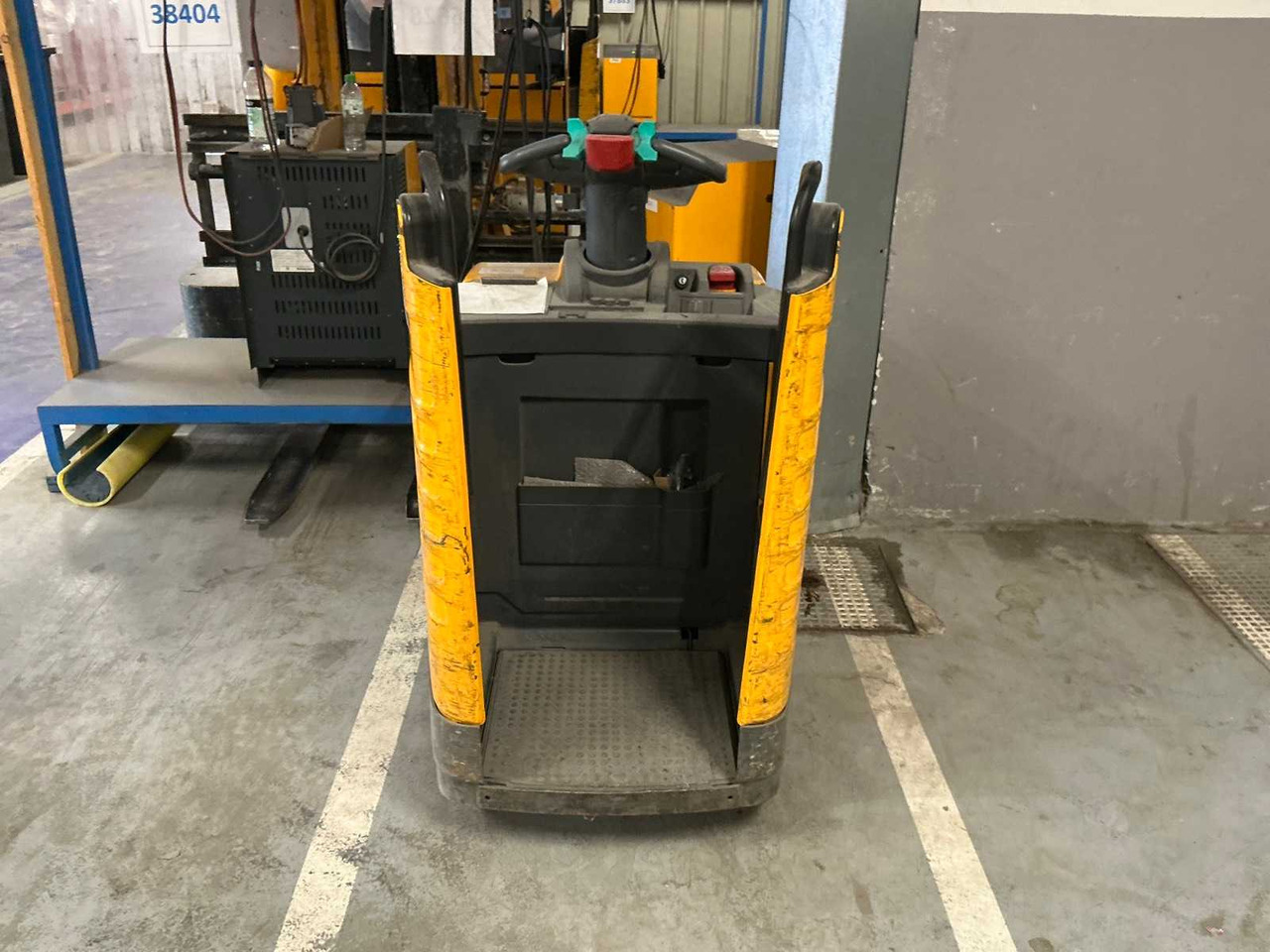 2009 JUNGHEINRICH FORKLIFT - Вилочный погрузчик: фото 3 2009 JUNGHEINRICH FORKLIFT - Вилочный погрузчик: фото 3