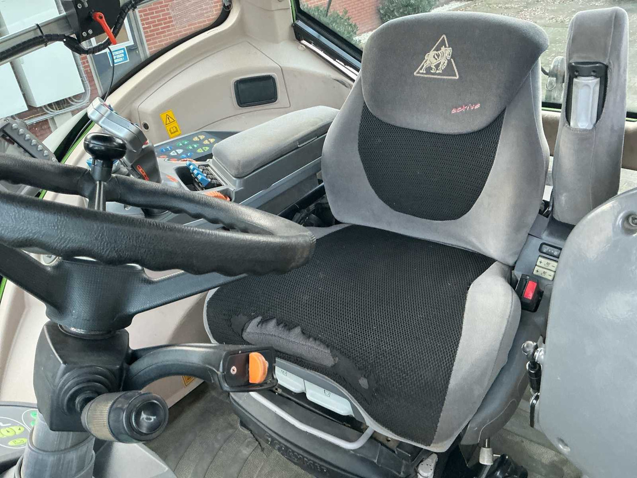 Трактор 2010 FENDT 930 VARIO ALL-WHEEL DRIVE FARM TRACTOR: фото 46