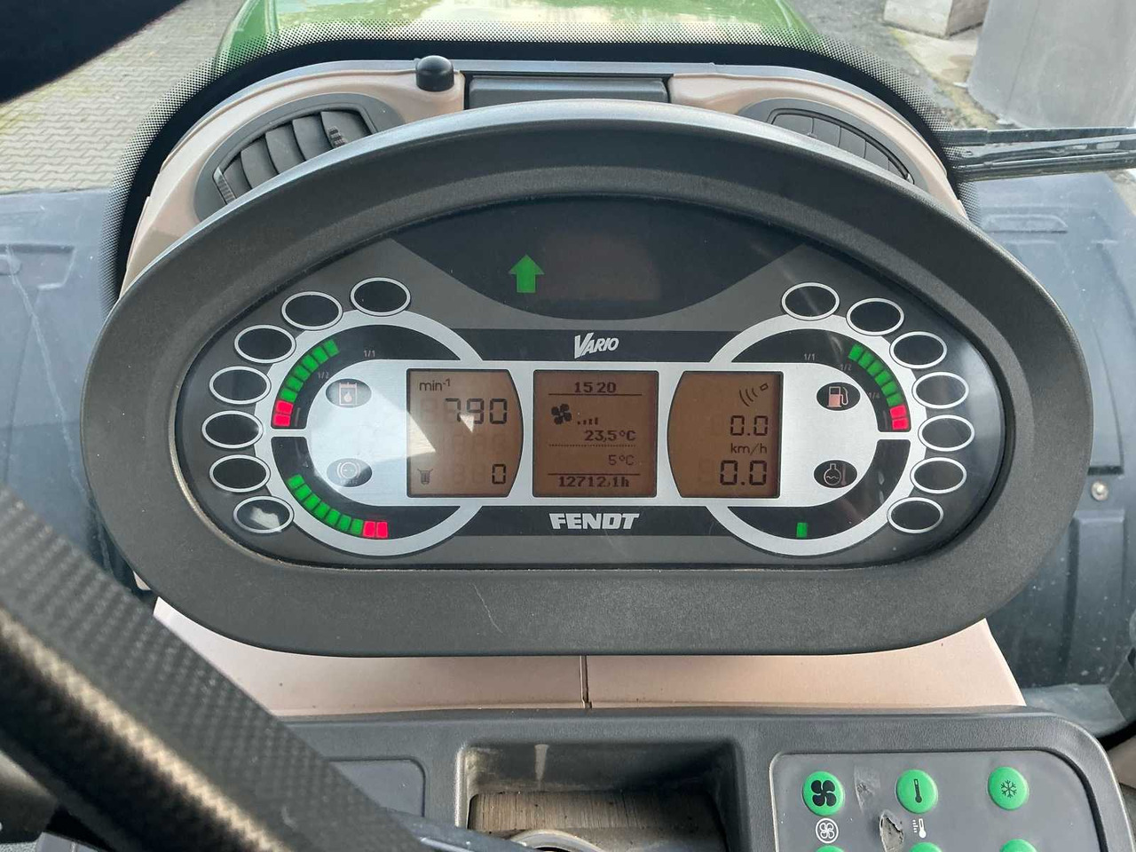 Трактор 2010 FENDT 930 VARIO ALL-WHEEL DRIVE FARM TRACTOR: фото 48