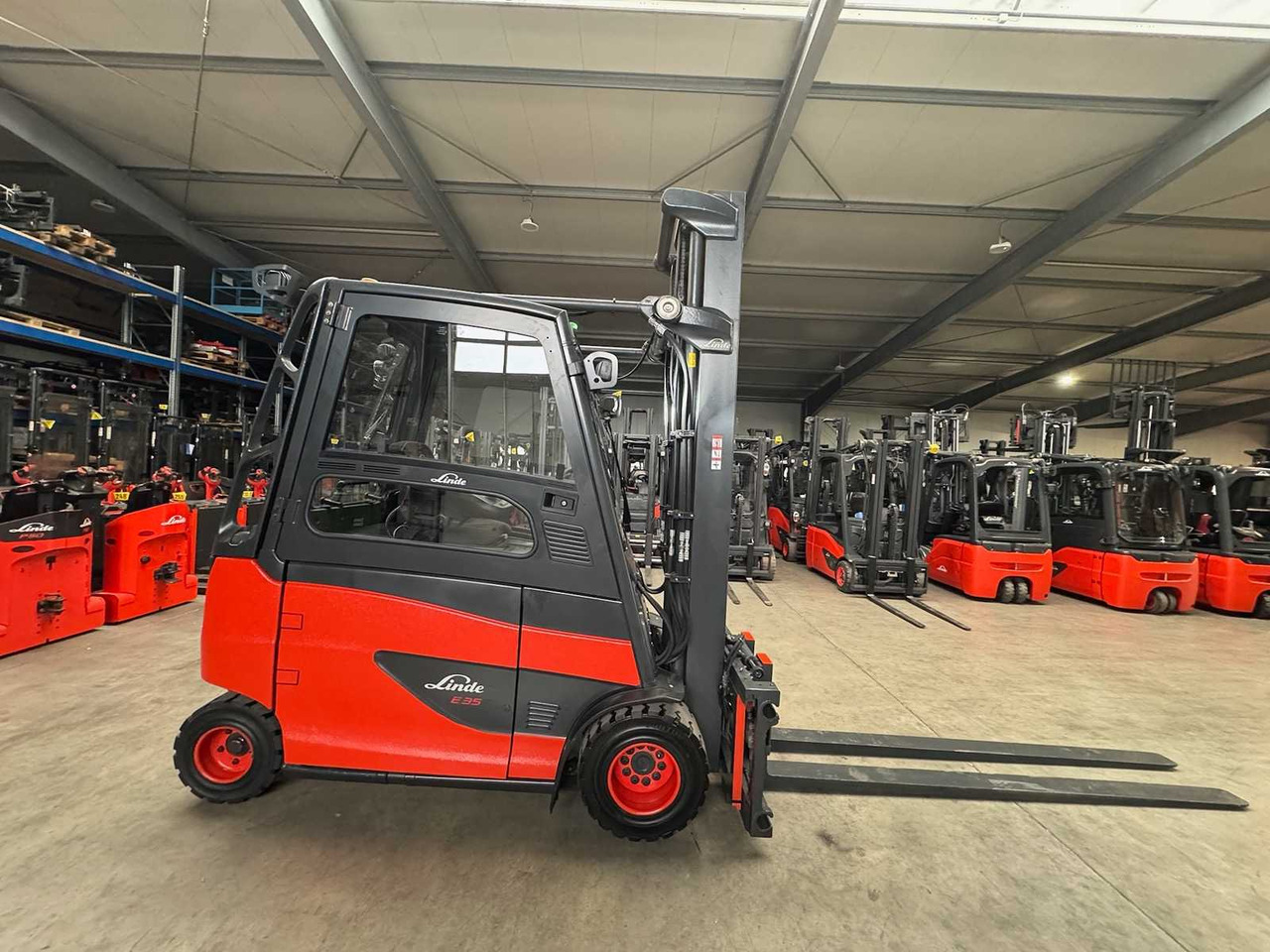2015 SERVICE+UVV 11/2026 LINDE E35HL 3,500KG ELECTRIC FORKLIFT 10,865 HOURS E30 E40 - Вилочный погрузчик: фото 4 2015 SERVICE+UVV 11/2026 LINDE E35HL 3,500KG ELECTRIC FORKLIFT 10,865 HOURS E30 E40 - Вилочный погрузчик: фото 4